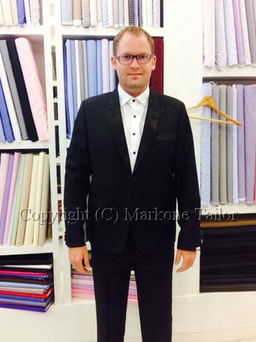 Single breast suit from Custom Tailor based in Khaolak,Thailand